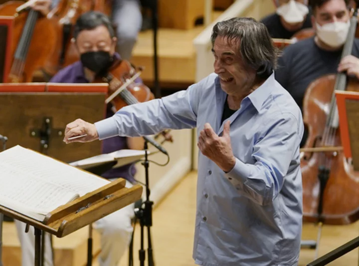 Riccardo Muti becomes Chicago Symphony Orchestra's music director emeritus for life