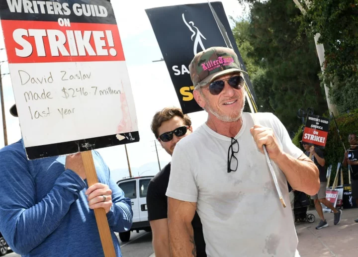 Hollywood writers to resume talks over strike
