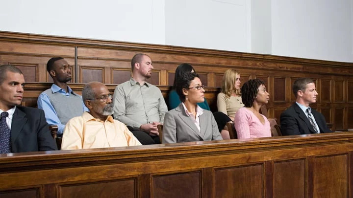 Peer Pressure: 10 Facts About Jury Duty