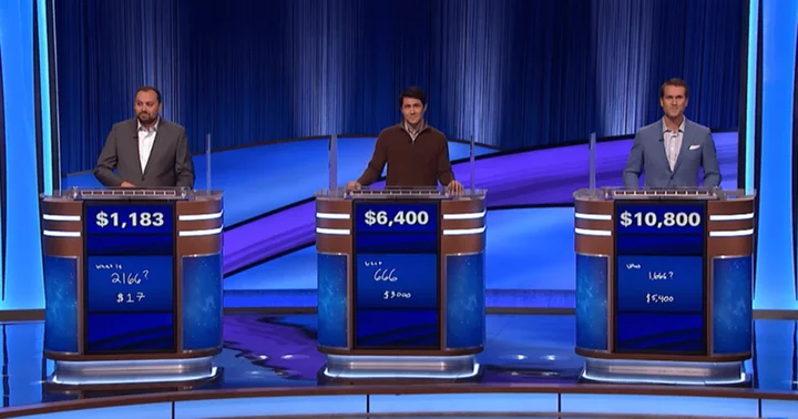 'Jeopardy!' contestants stumble in final round, fans blame it on production: 'That's a really tough thing'
