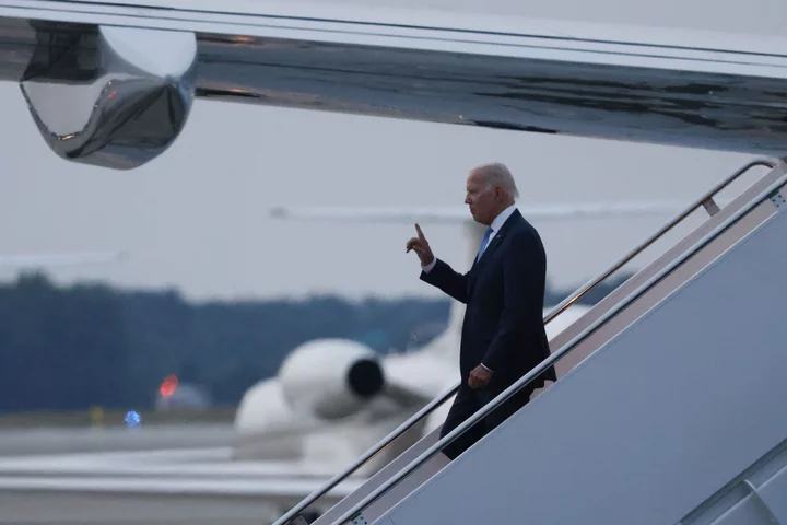 Biden Backs Effort to Crack Down on Cable and Satellite ‘Junk Fees’