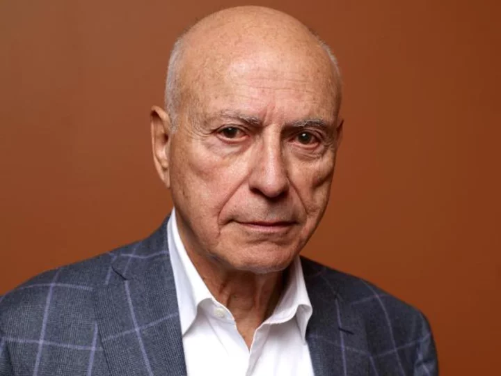 Alan Arkin, Oscar-winning actor, dead at 89