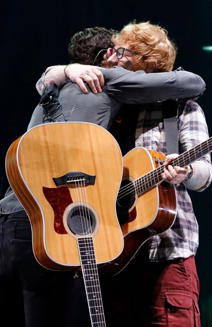 Shawn Mendes surprises Ed Sheeran crowd with first performance in more than a year