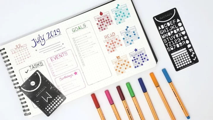 Take Your Journal to the Next Level with This Bullet Journal Expansion Card