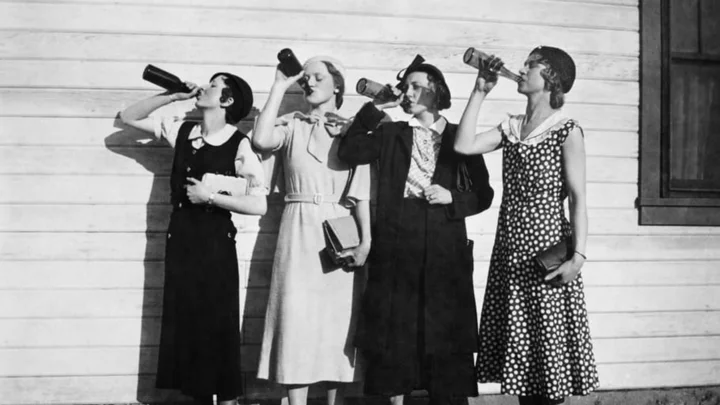 Queens of Prohibition: The Wild Story of 8 Women Bootleggers, Moonshiners, and Rum Runners