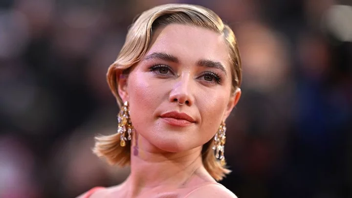 Florence Pugh compared to a 'god' after exposing her nipples again