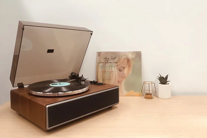 Save 32% on this turntable with built-in Bluetooth speakers