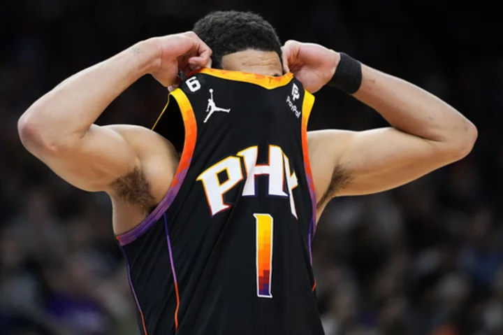 NBA Playoffs: Jokic, Booker posting stats never seen before