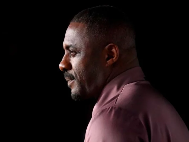 Idris Elba says he's a 'workaholic' and is in therapy to tackle 'unhealthy habits'