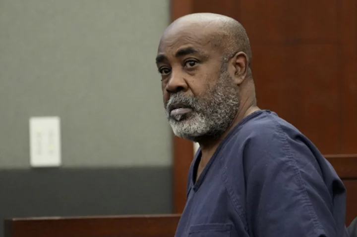 Man charged with killing Tupac Shakur in Vegas faces murder arraignment without hiring an attorney