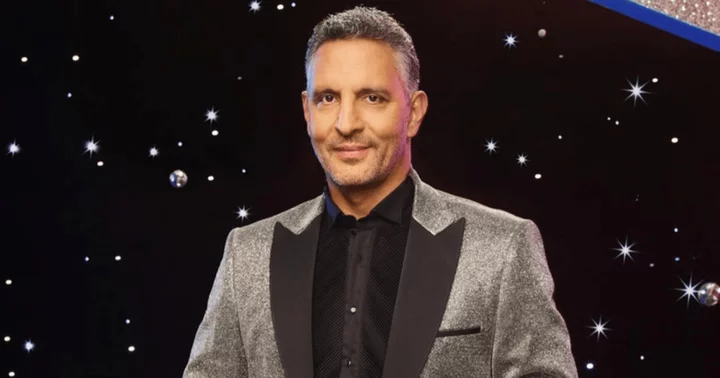 'DWTS' Season 32 viewers call out Mauricio Umansky as he remains safe even after forgetting dance steps