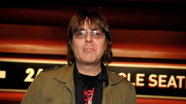 The Smiths bassist Andy Rourke dead at 59 after cancer battle