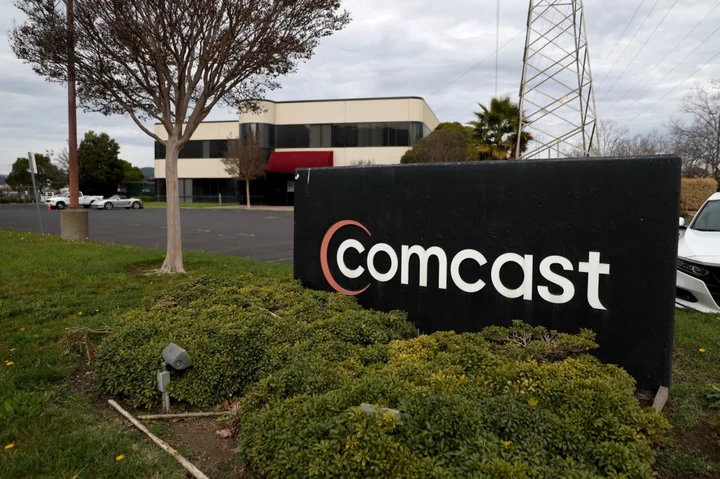 Comcast Wants to Attract Customers With a New, $20 Cable Bundle