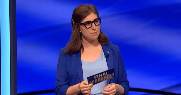 'Mayim Bialik's wit on full display': 'Jeopardy!' fans fume over host's 'substitute teacher level' interview skills