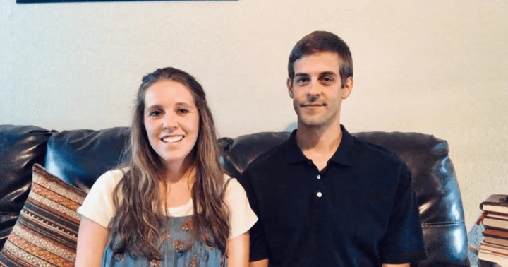 Jill Duggar poses with husband Derick Dillard on book cover, ‘Counting On’ fans ask why he looks ‘more important’ than her