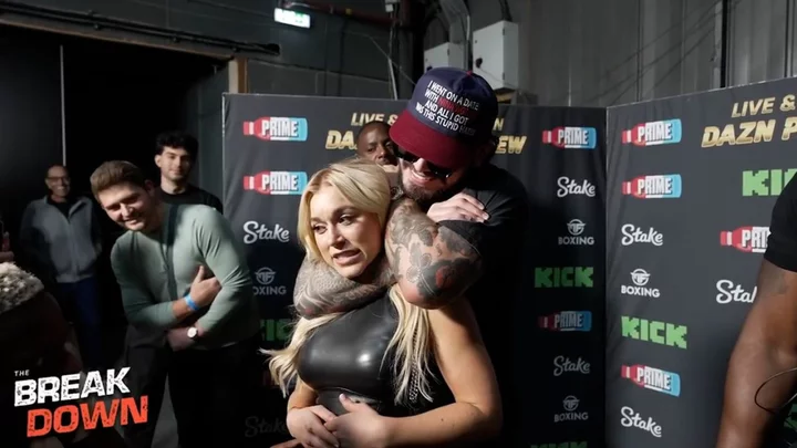 OnlyFans star Elle Brooke passes out after asking Dillon Danis to choke her