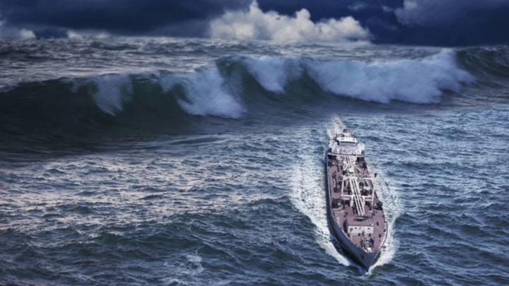 10 Surprising Facts About Rogue Waves