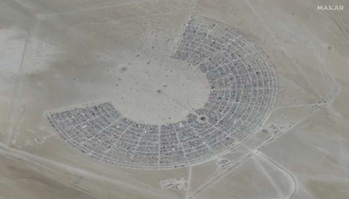 Tens of thousands still stranded by Burning Man flooding in Nevada desert