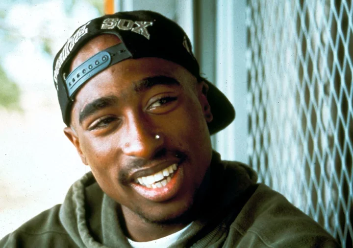 Tupac Shakur - News: Las Vegas police search home in connection with historic murder of hip hop star