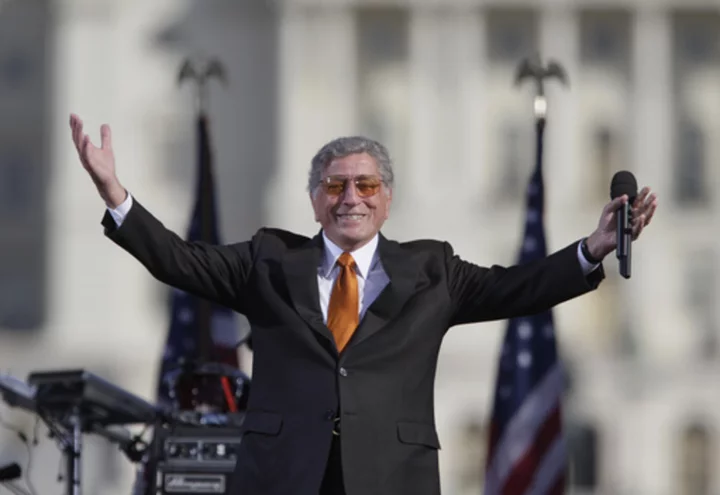 Friends and admirers of Tony Bennett react to the news of his death
