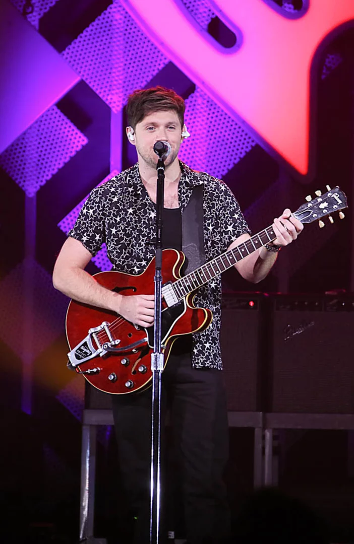 'I can barely walk!' Niall Horan needs to go to hospital before tour