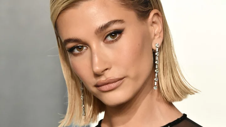 Hailey Bieber supports Selena Gomez amid message on 'hateful' comments
