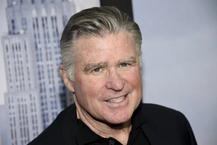 'Hair,' 'Everwood' actor Treat Williams dies after Vermont motorcycle crash