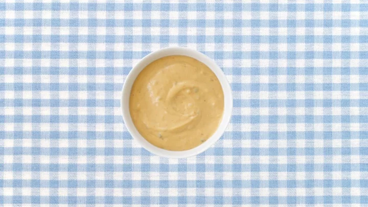 Thousand Island vs. Russian Dressing: What’s the Difference?