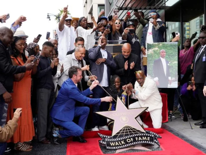 Tupac Shakur receives posthumous Hollywood Walk of Fame star