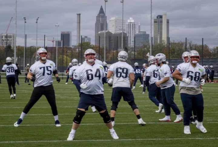 Explain, laugh, try the 'tush push': how a German announcer spreads the word about the NFL