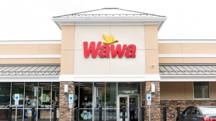 Attention, Shoppers: Wawa Is Now Serving Pizza