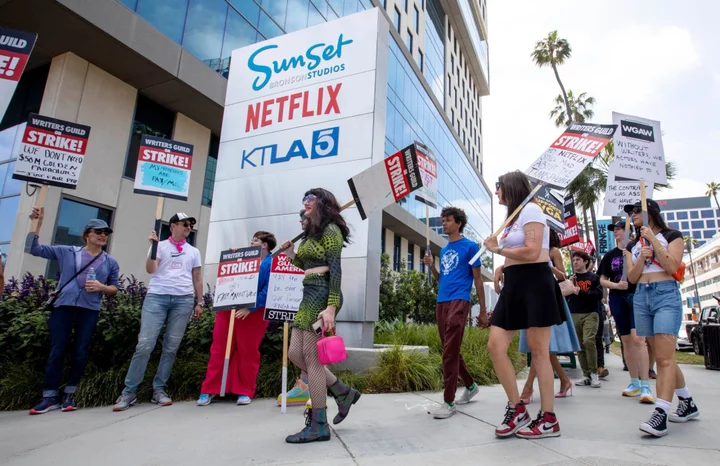 Hollywood Writers Keep Strike Story Lively by Putting on a Show