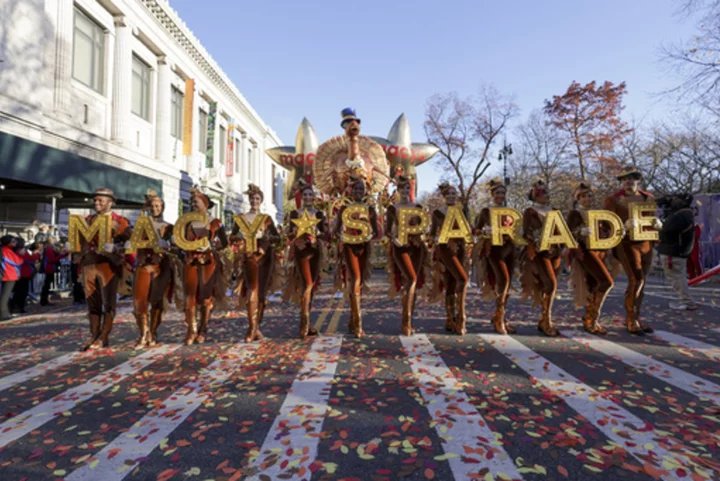 Balloons, bands and Santa: Macy’s Thanksgiving Day Parade ushers in holiday season in New York