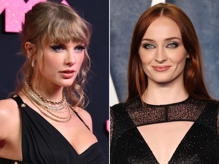 Taylor Swift and Sophie Turner having a girls' night out has delighted the internet