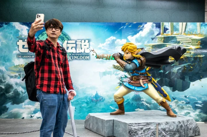 Nintendo banks on 'Zelda' to boost fortunes