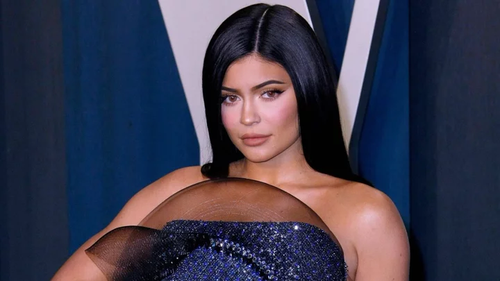 Kylie Jenner loses 330,000 Instagram followers after Israel post
