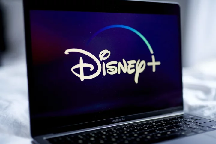 Disney India Sale Talks Draw Firms Including Reliance
