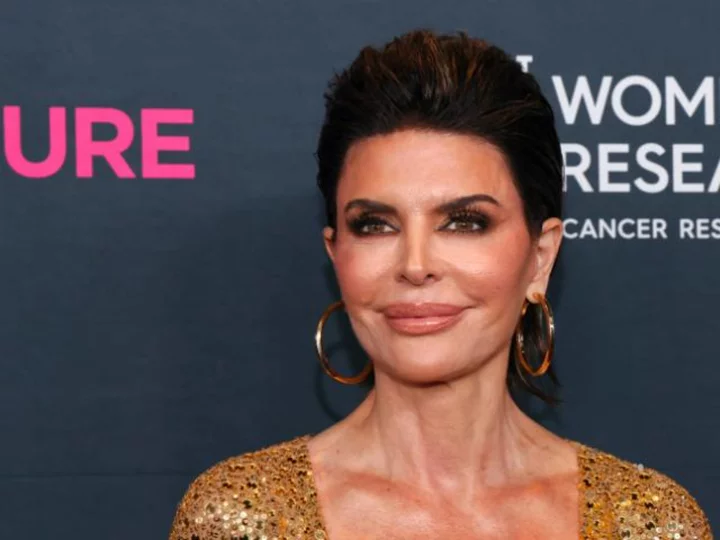 Lisa Rinna explains why she left the 'Real Housewives of Beverly Hills'
