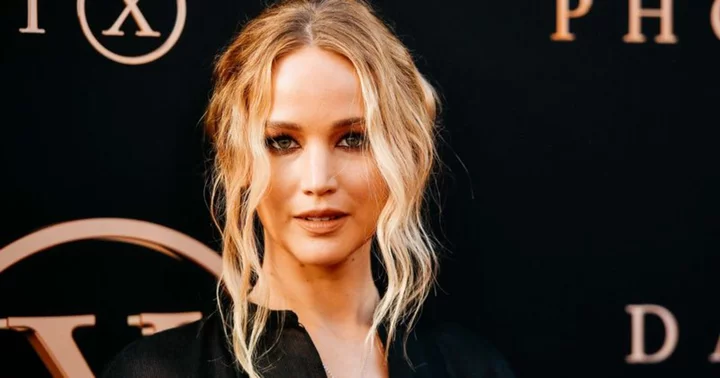 Jennifer Lawrence glams it up in gown attending premiere of sex comedy 'No Hard Feelings' with parents