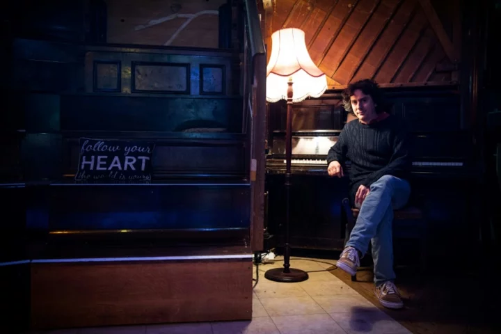 British musician finds his forte: saving unwanted pianos