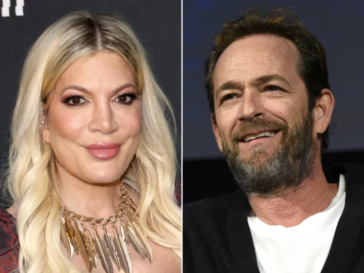 Tori Spelling paid tribute to Luke Perry on his birthday