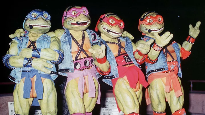 When the Teenage Mutant Ninja Turtles Went On a Live Concert Tour