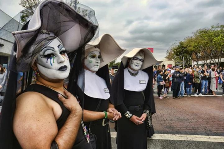 Los Angeles Dodgers remove gay 'nun' group from Pride Night