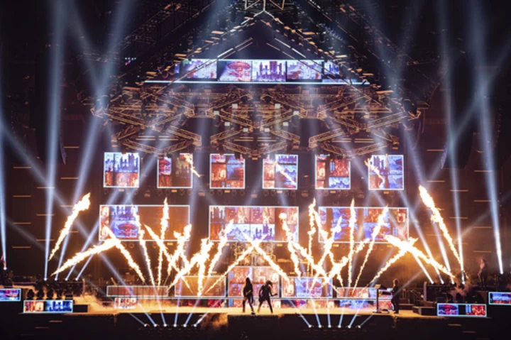 Trans-Siberian Orchestra will return with a heavy metal holiday tour, 'The Ghosts of Christmas Eve'