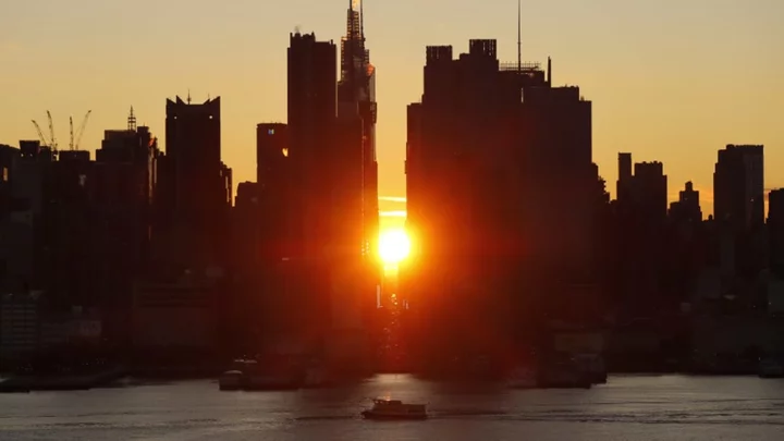 New York’s Manhattanhenge Sunset is Coming Next Week